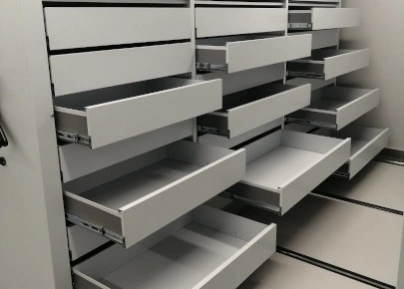 Металлические стеллажи с ящиками для документов